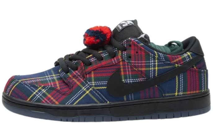 Nike SB x Nardwuar Dunk Low "Tartan" II1493-600 Skate Shoes