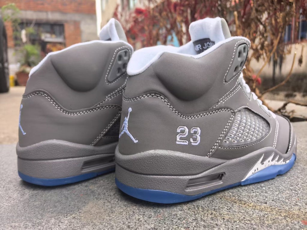 Air Jordan 5 Retro Grey