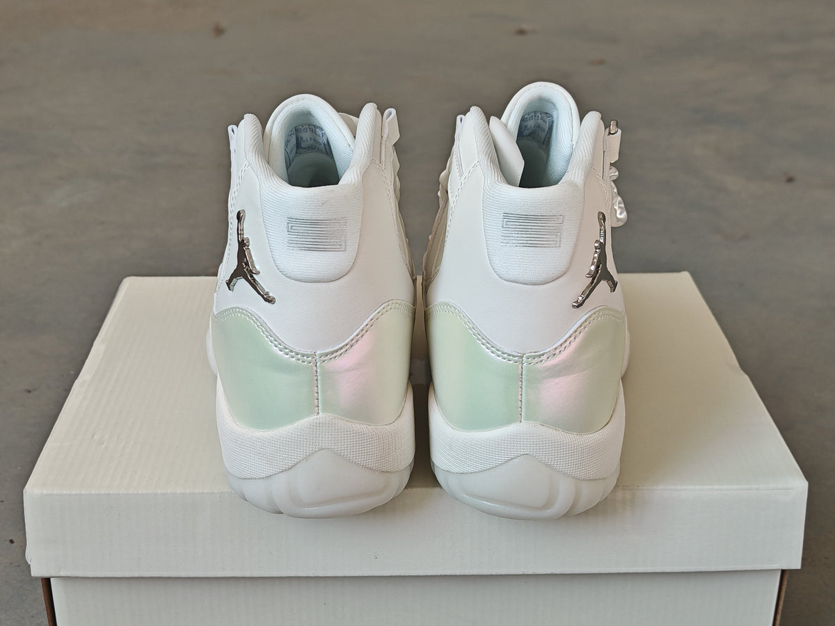 Air Jordan 11 Retro MENS WMNS Sail Pearl Grey White Metallic Silver