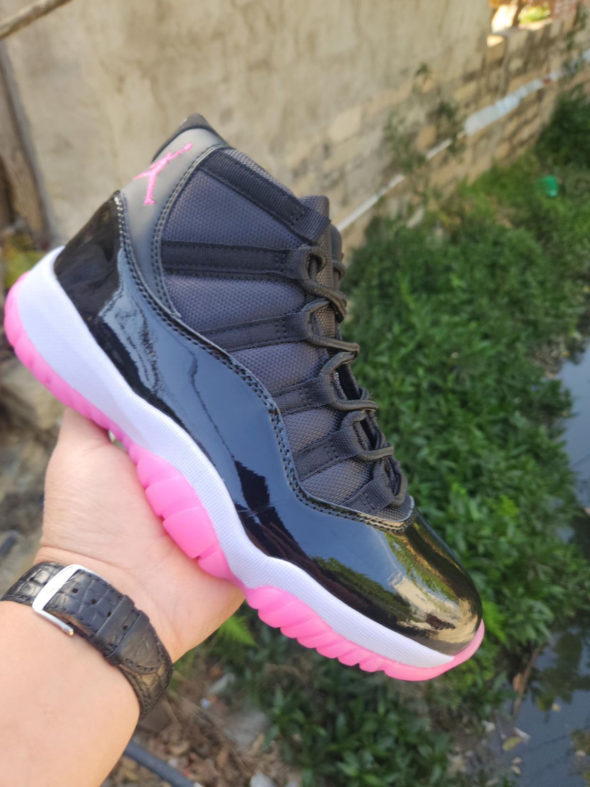 Air Jordan 11 Retro Black‑Rose