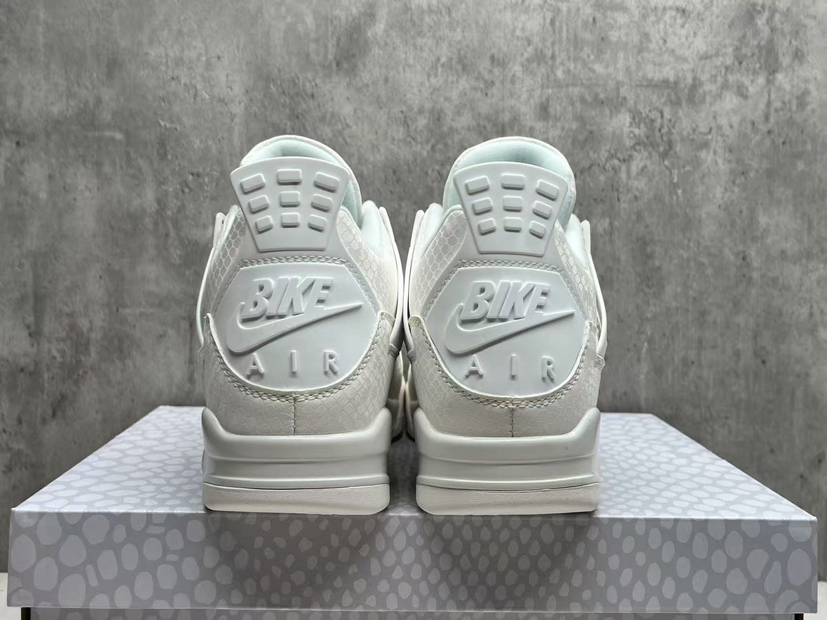 Air Jordan 4 Retro White Mamba