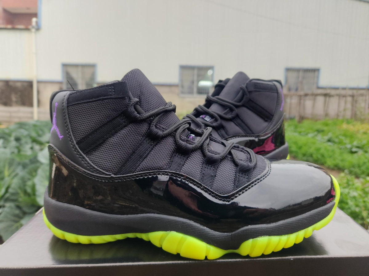 Air Jordan 11 Retro Black‑Green