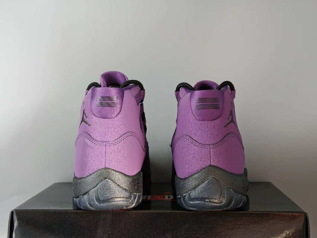 Air Jordan 11 Retro MENS WMNS Mojave Canyon Purple Off Noir Violet Dust Medium Soft Pink IO8961‑553