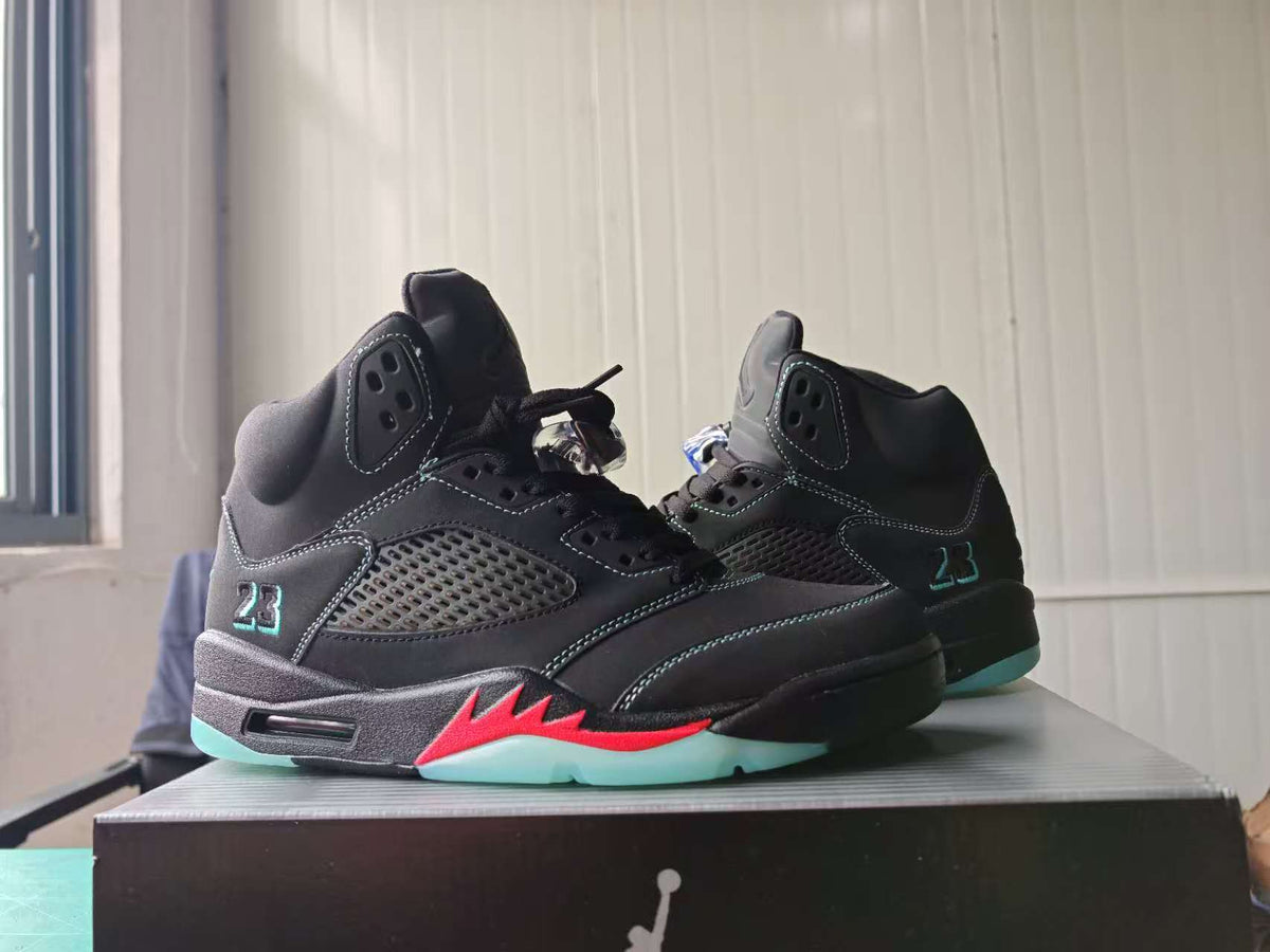 Air Jordan 5 “Halloween” AJ5