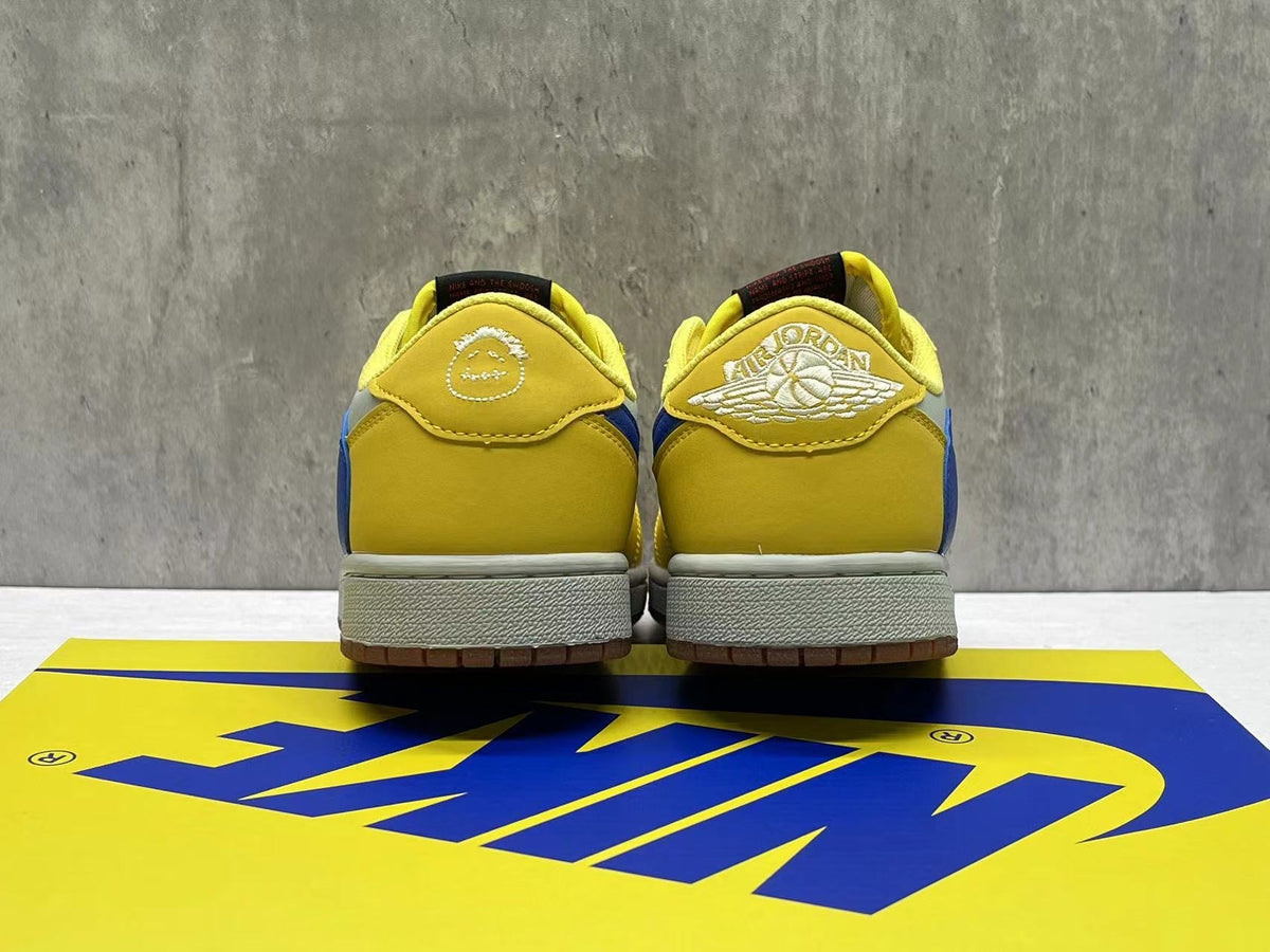 travis-scott-x-air-jordan-1-low-og-sp-white-brown-reverse-swoosh
