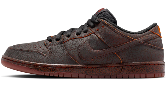 Nike SB Dunk Low “Krampus” HV1668-001
