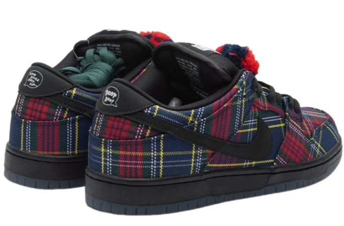 Nike SB x Nardwuar Dunk Low "Tartan" II1493-600 Skate Shoes
