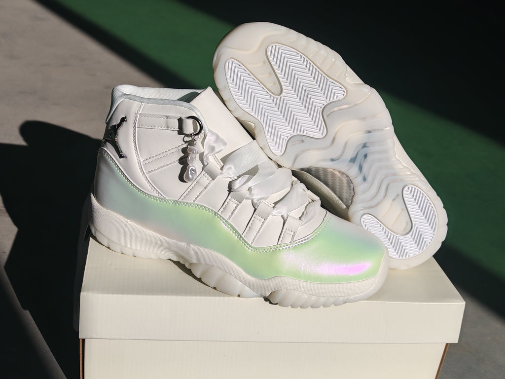 Air Jordan 11 Retro MENS WMNS Sail Pearl Grey White Metallic Silver