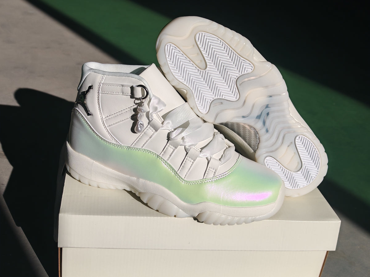 Air Jordan 11 Retro MENS WMNS Sail Pearl Grey White Metallic Silver